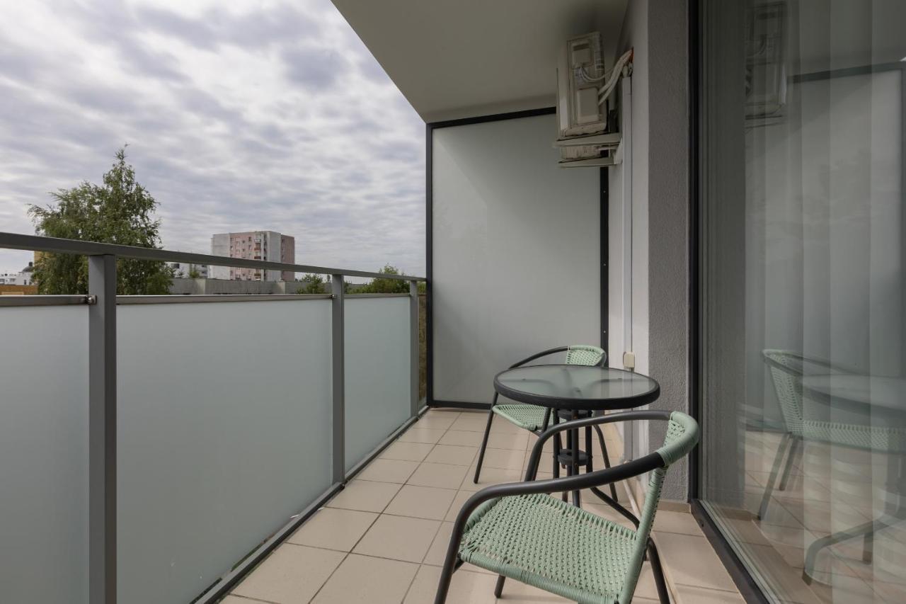 Warsaw Ursynow Apartment With Balcony By Noclegi Renters Extérieur photo