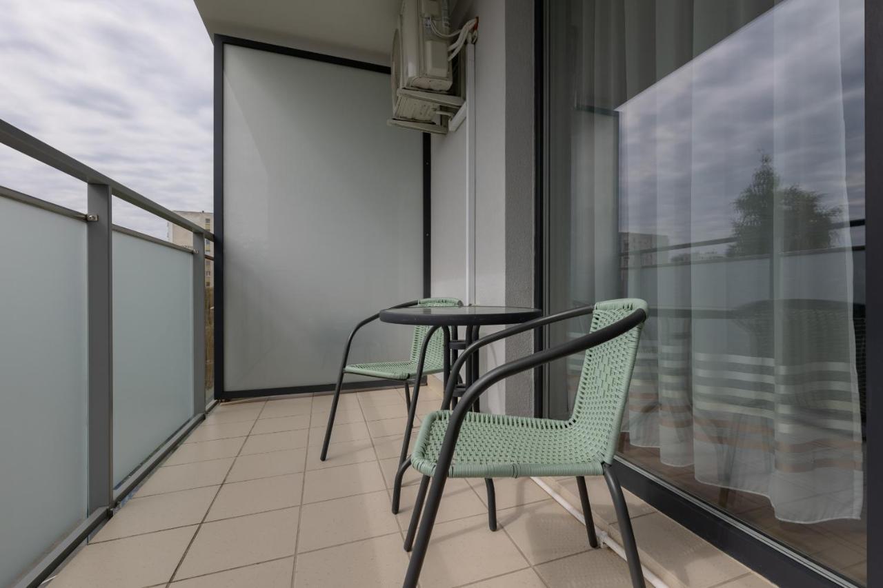 Warsaw Ursynow Apartment With Balcony By Noclegi Renters Extérieur photo